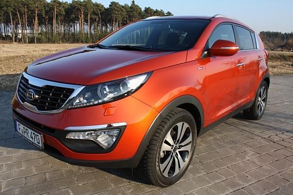 Attraktive Erscheinung: Besonders gut steht dem Sportage die neue Karosseriefarbe Techno-Orange Metallic. Foto: B. Riedel/Auto-Reporter.NET 